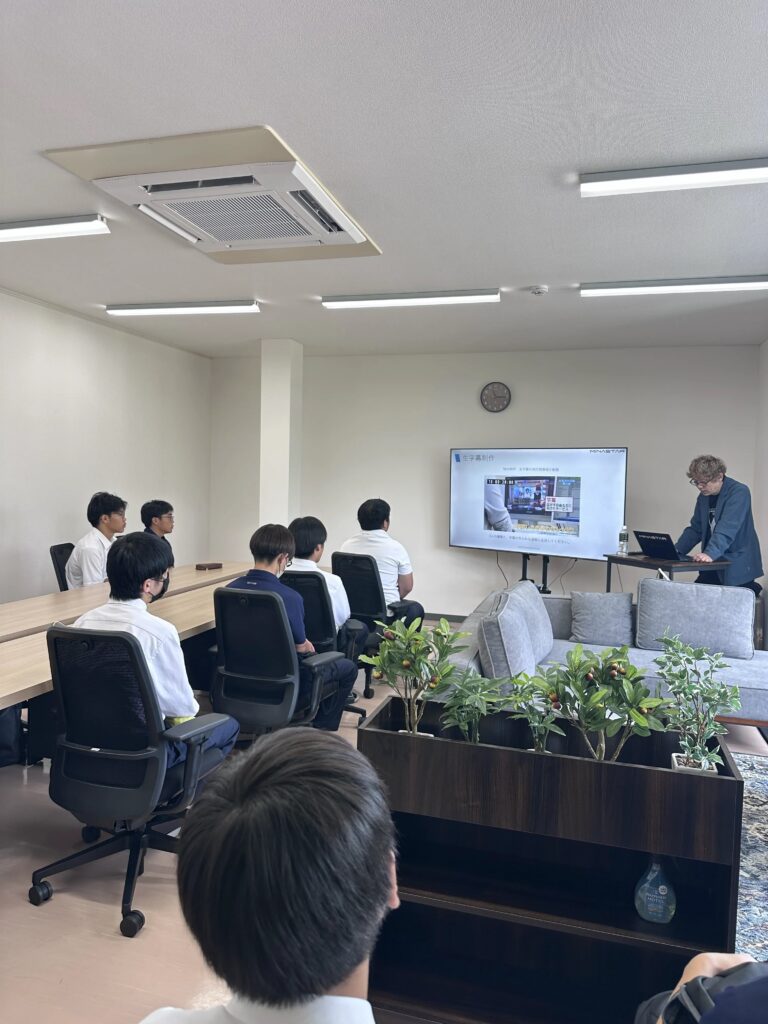 字幕制作の舞台裏を紹介